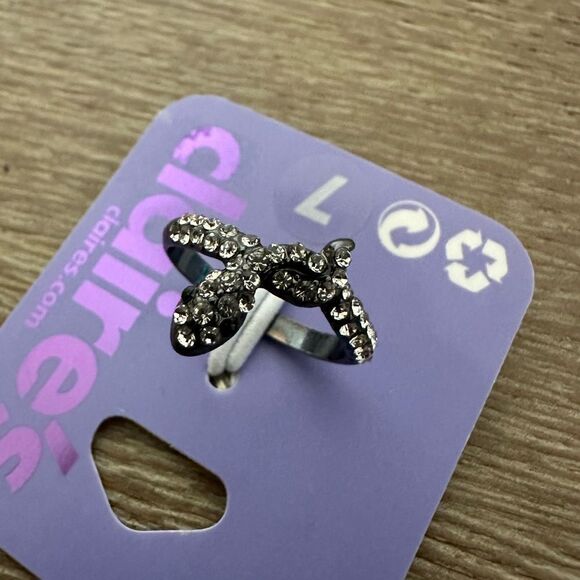 Crystal Snake Wrap Gunmetal Claire’s Halloween Ring - Picture 4 of 6